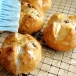 hot cross buns