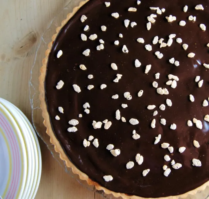 chocolate caramel crackle tart
