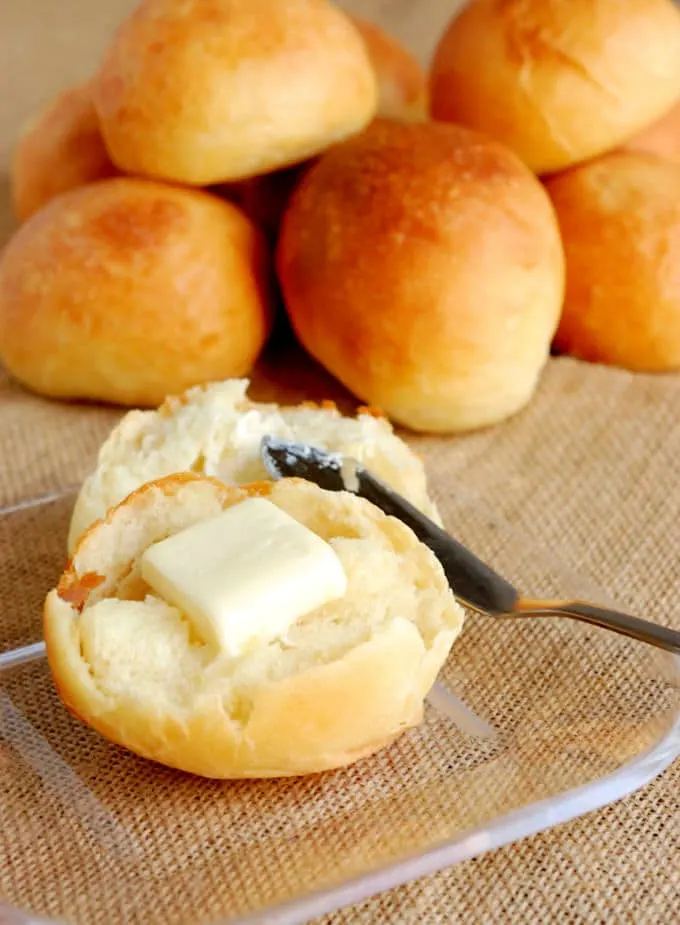 buttermilk dinner roll