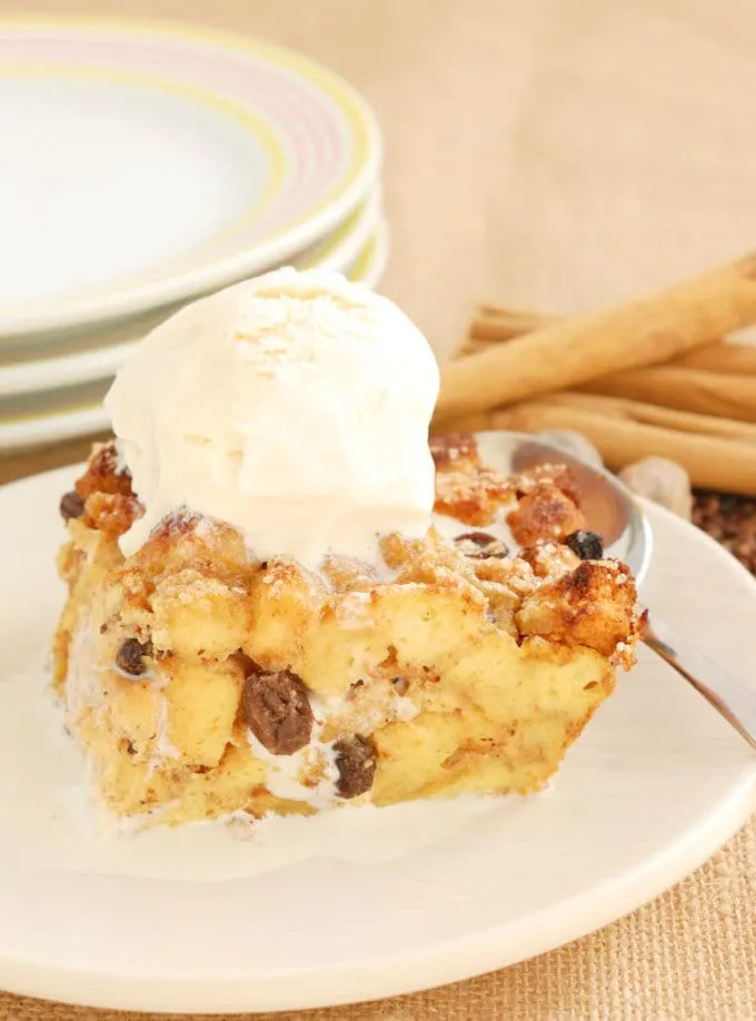 rum raisin bread pudding