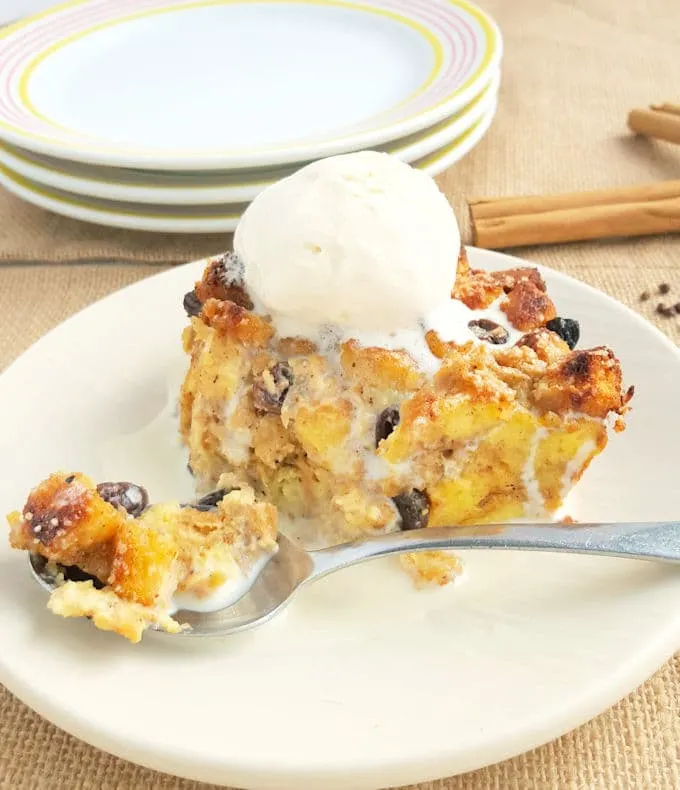 rum raisin bread pudding