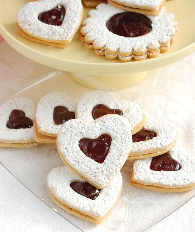 raspberry linzer cookies