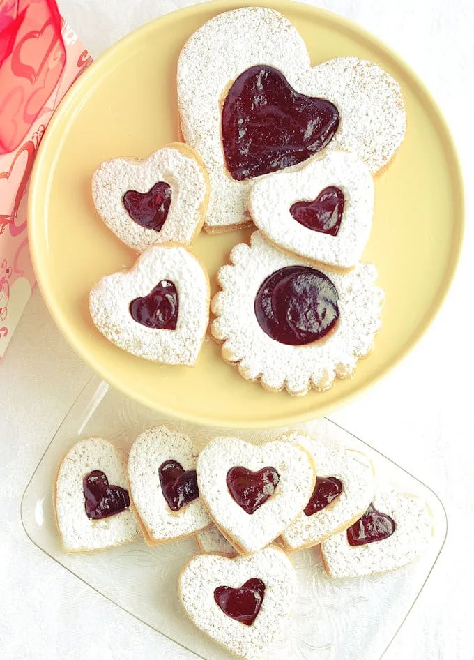 raspberry linzer cookies