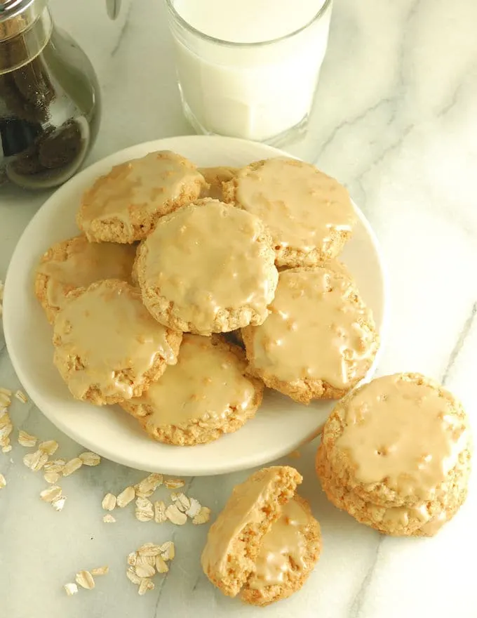 oatmeal cookies maple glaze