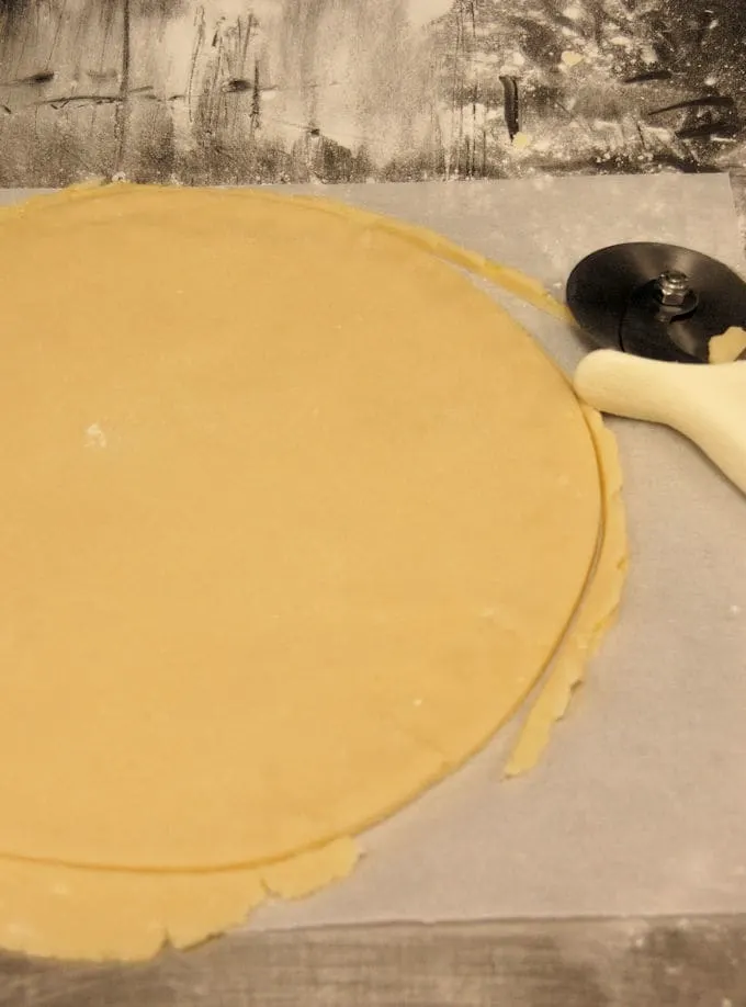 a shortbread round with edges trimmed
