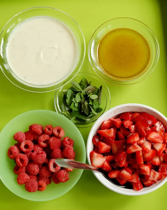 grilled dessert pizza ingredients in bowls