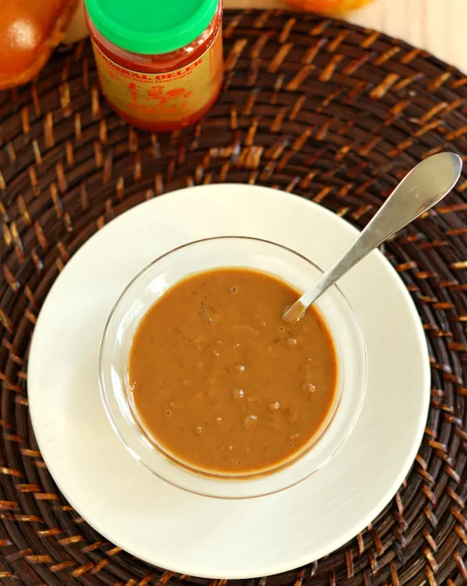 a bowl of peanut sauce 