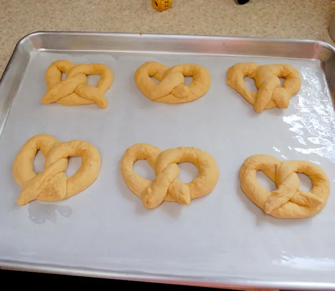 pumpkin-spice-ale-pretzels-rising