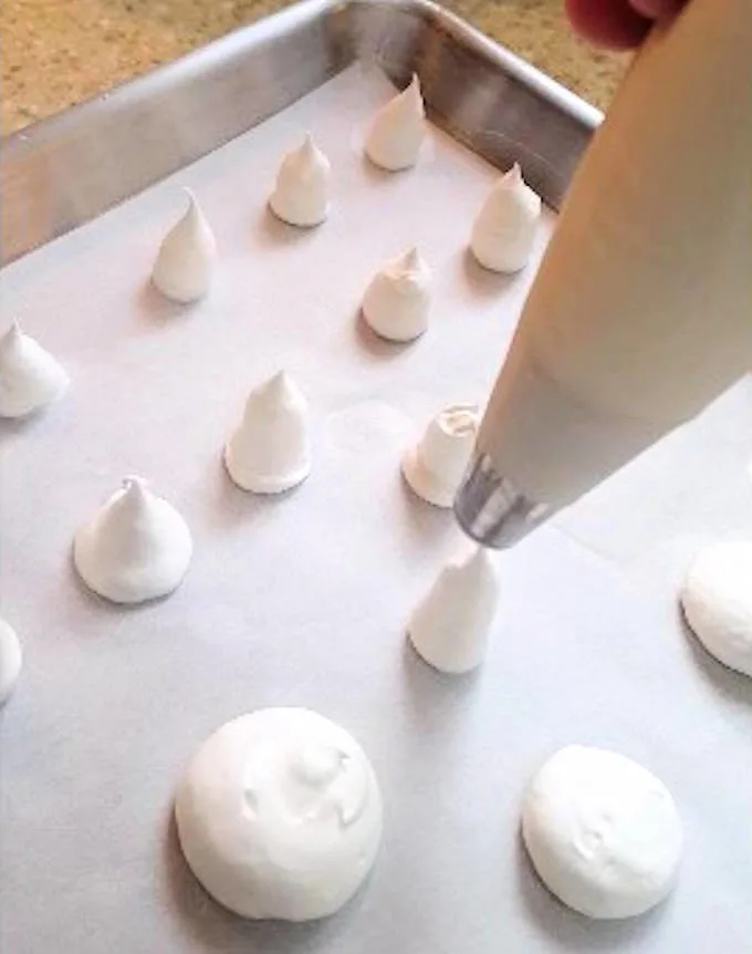 piping meringue mushroom stems