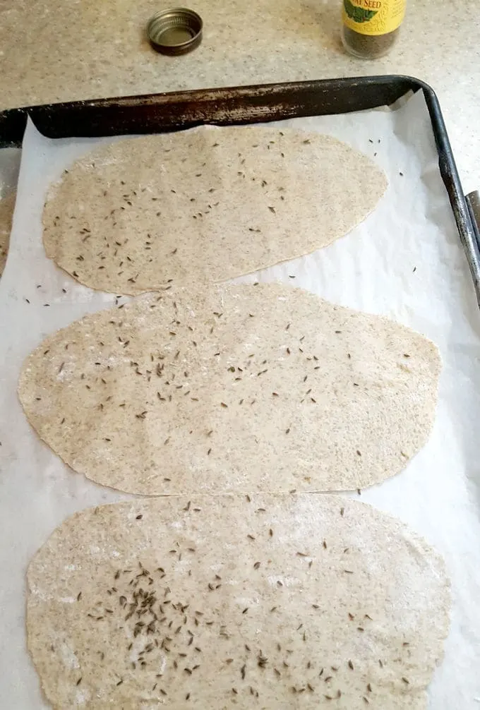 sourdough cripsbreads ready for the oven