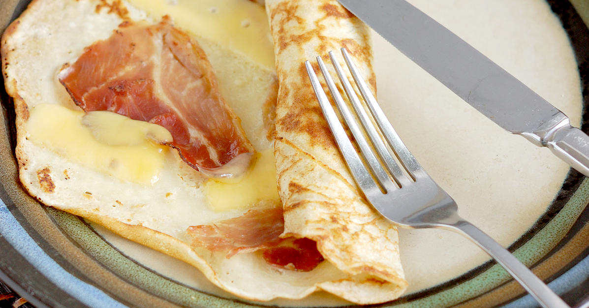 Savory Dutch Pancakes Pannekoeken with Speck Baking Sense®