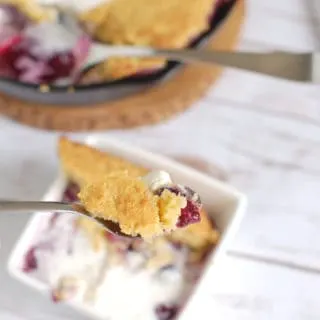 blueberry cornbread cobbler