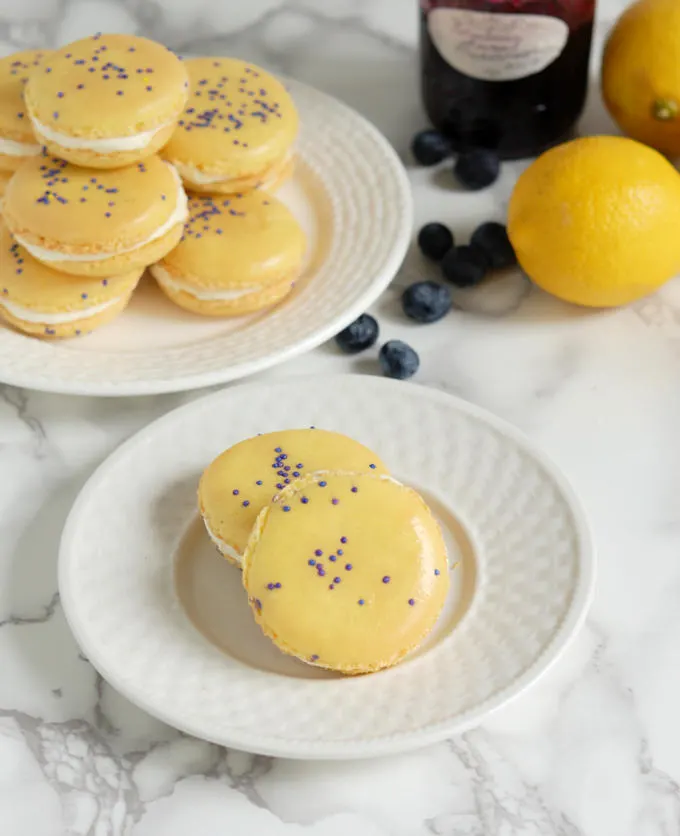 lemon blueberry macarons