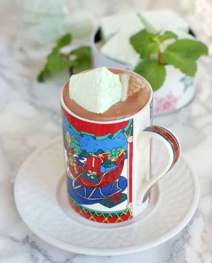 Homemade Fresh Mint Marshmallows