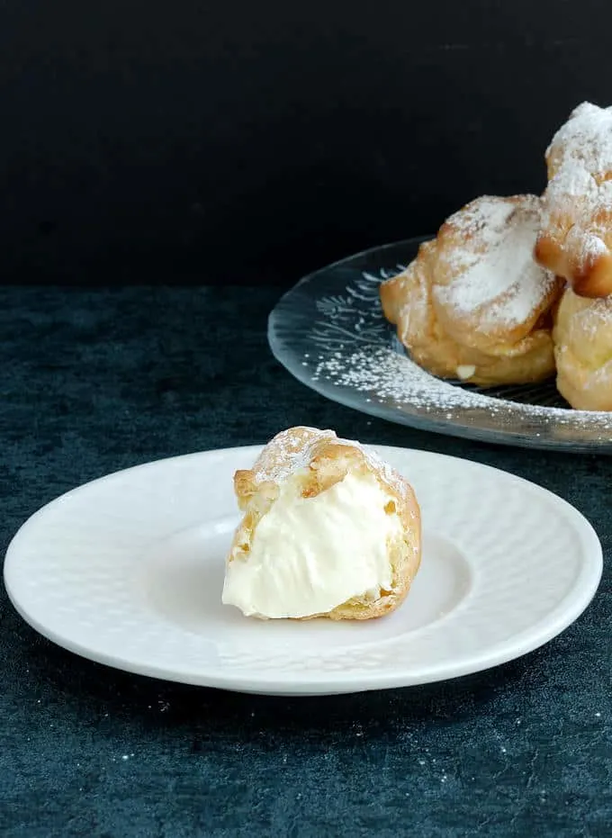 a cream puff on a plate