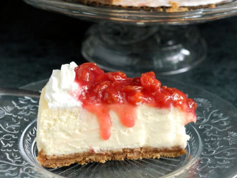 New York Cheesecake with Sour Cherry Topping Baking Sense®