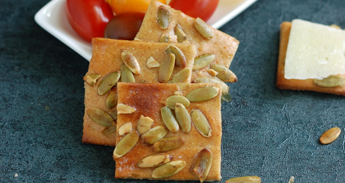 Pumpkin Seed Crackers Baking Sense®