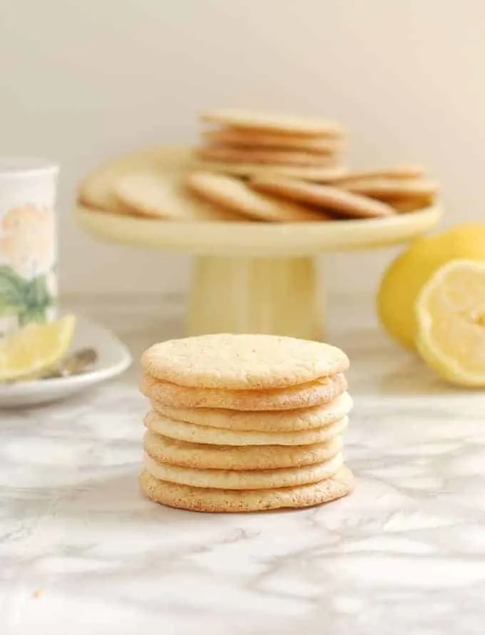 a stack of lemon thin cookies