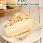 A PINTERest image for pumpkin mousse pie with text overlay.