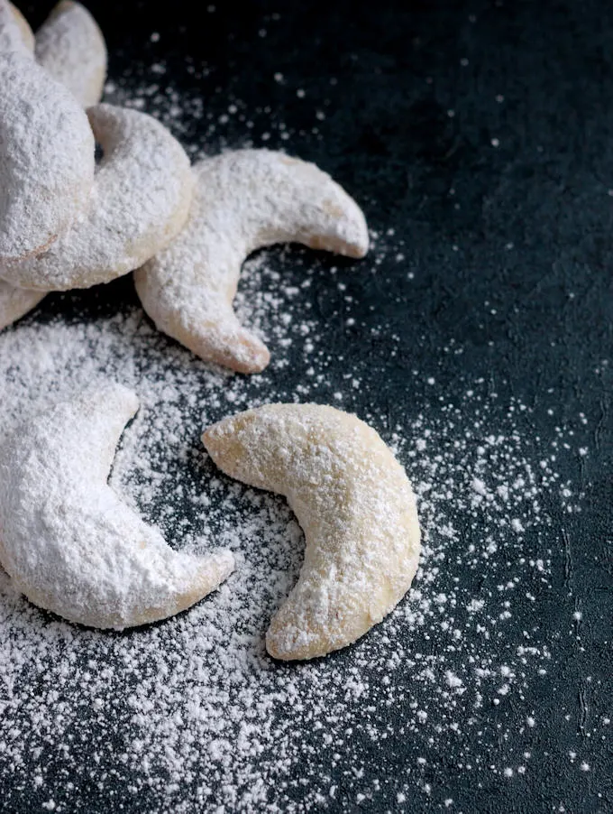 vanilla kipferl cookies