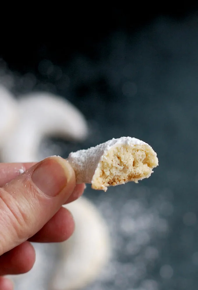 vanilla kipferl cookies made with hazelnuts