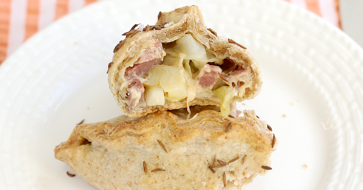 Corned Beef & Cabbage Pasties in a Rye Crust Baking Sense®