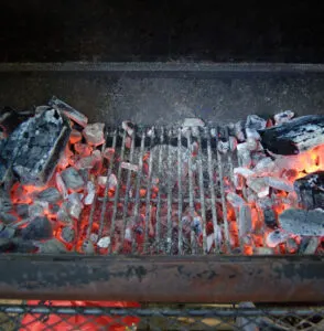 a split charcoal fire for making grilled pizza