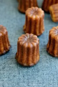 Canelés de Bordeaux (aka Cannelés)