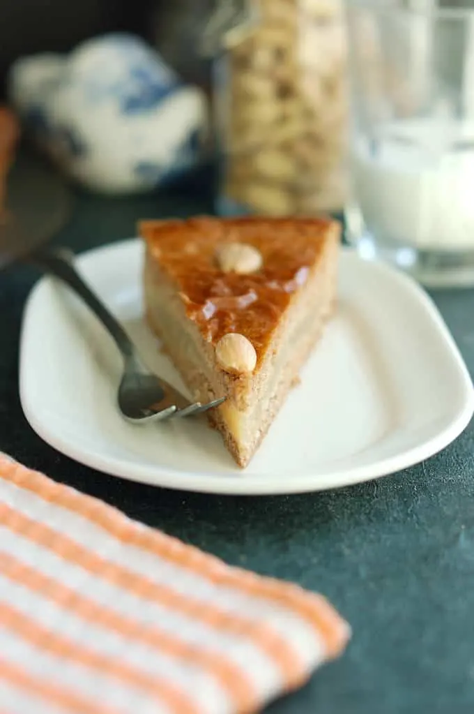 a closeup of a slice of speculaas cake