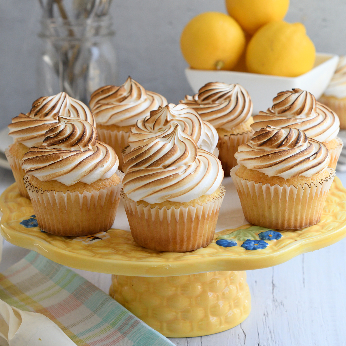 Lemon Meringue Cupcakes