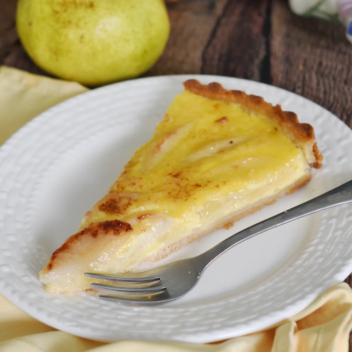 Pear Custard Tart with Vanilla Bean