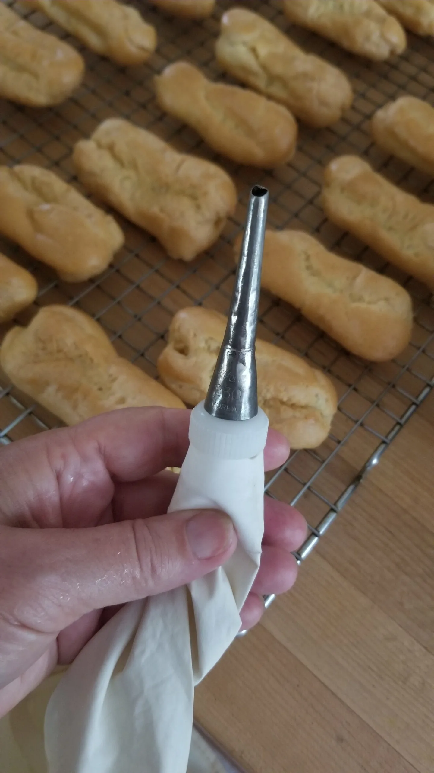 a pastry tip for filling eclairs