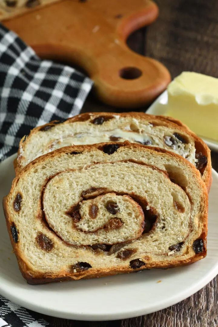 Sourdough cinnamon raisin bread baking sense 