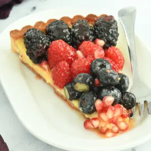 Fruit Tart with Custard Filling