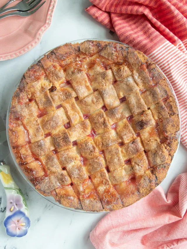 Rhubarb Pie Baking Sense®